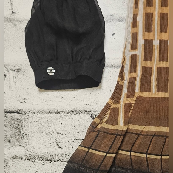 Lindi Sheer Button Front Tunic Blouse Size M - Picture 9 of 12